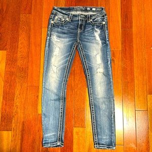 Miss me skinny jeans size 27